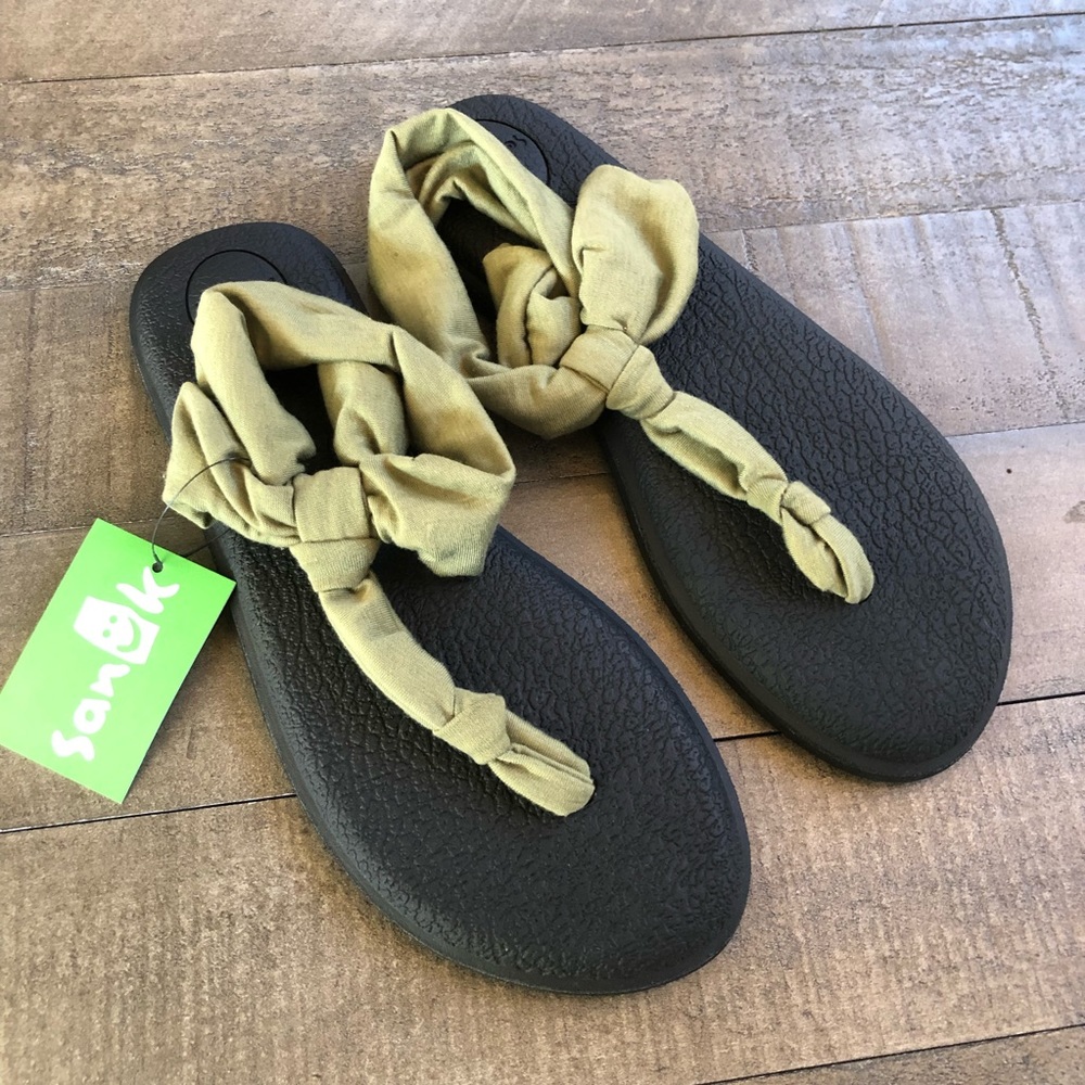 Sanuk sling yoga sandals